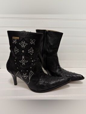 CAMILA Black Stiletto Kitten Heel Black Leather Ankle Cowboy Boots Womens Size 9